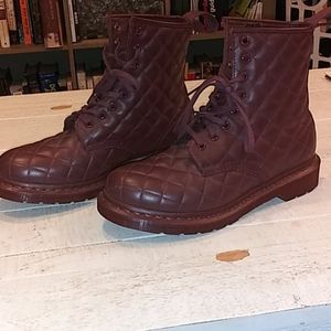 FLASH SALE TONIGHT ONLY 11/7/20 Dr. Martens!!!!!